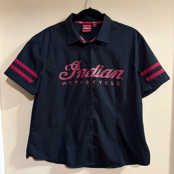 Indian Motorcycle Tops - Indian Motorcycle Black & Red Short Sleeve Button-Up Shirt Women’s Size XL